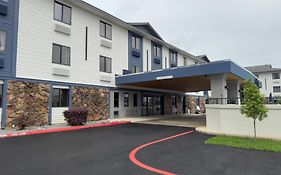 Clarion Pointe